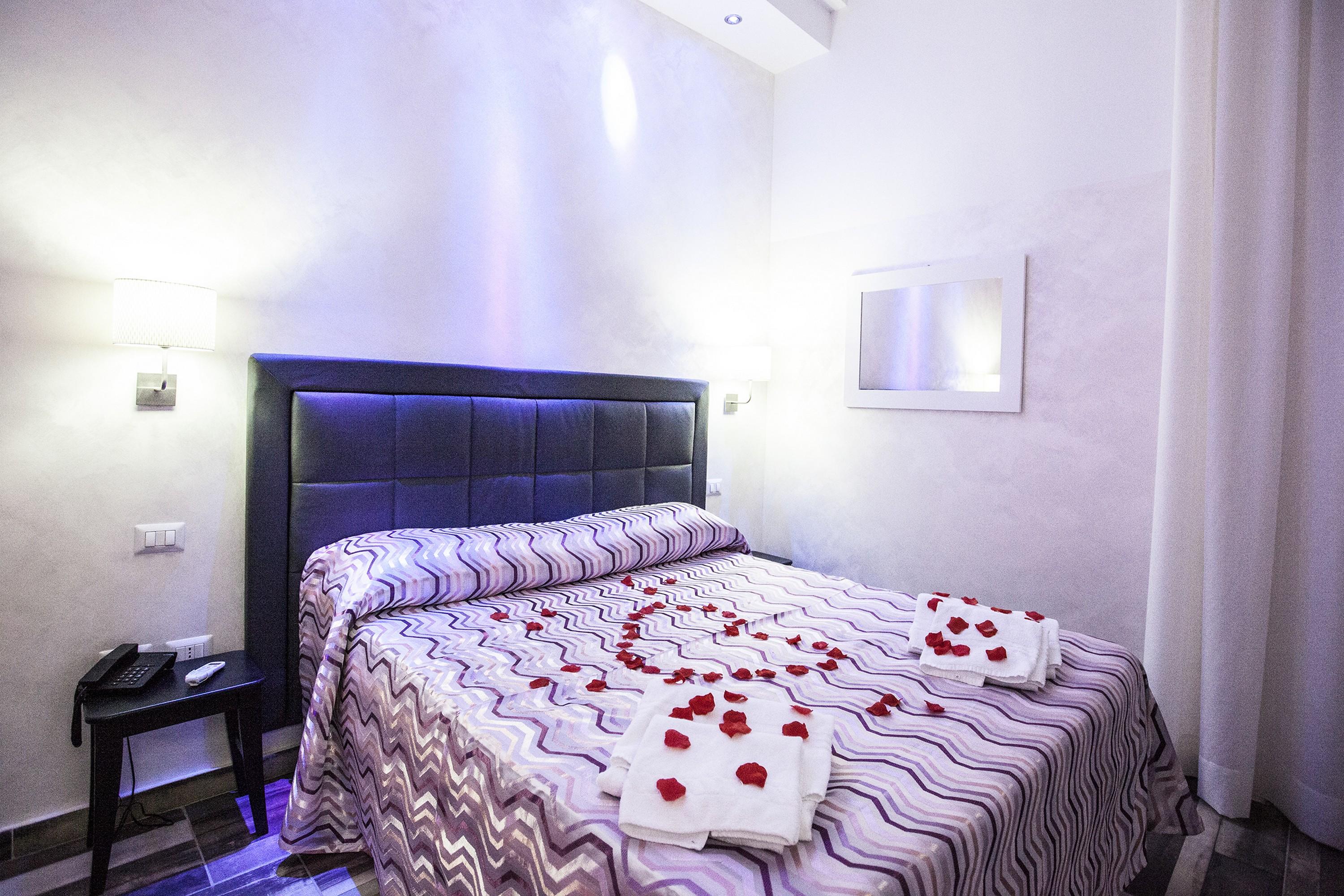 Napoli Garibaldi Square Bed and Breakfast Exteriör bild
