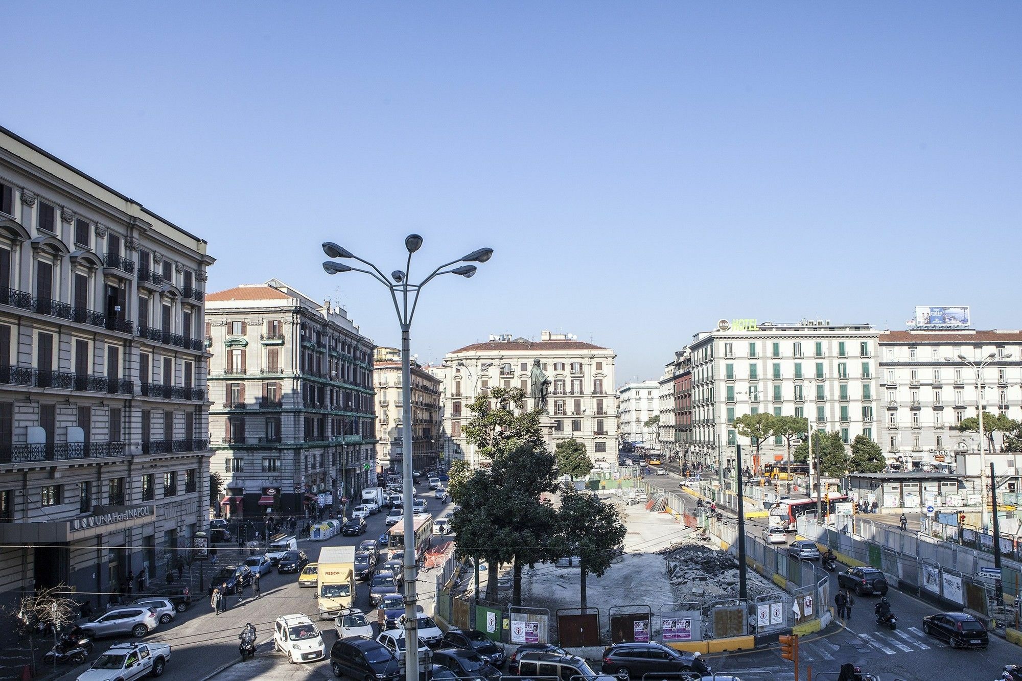 Napoli Garibaldi Square Bed and Breakfast Exteriör bild